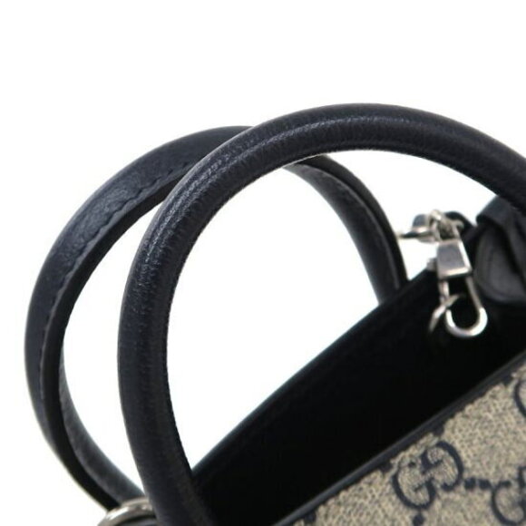 Gucci Interlocking GG Tote - Picture 4 of 8